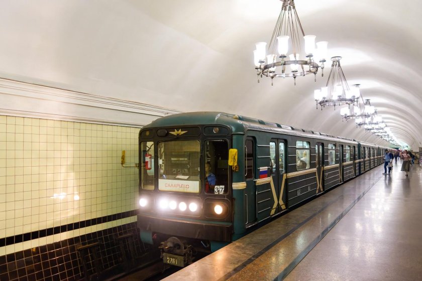 Москва вагон метро