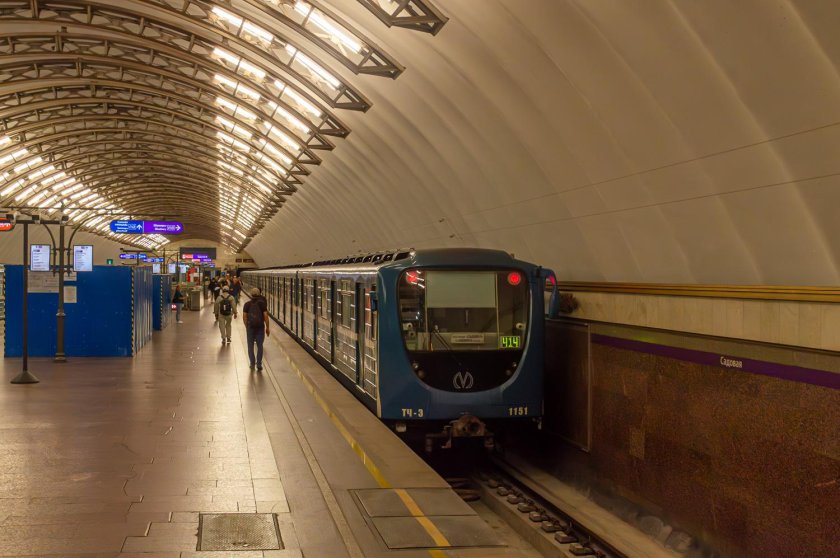 Станция метро садовая санкт петербург