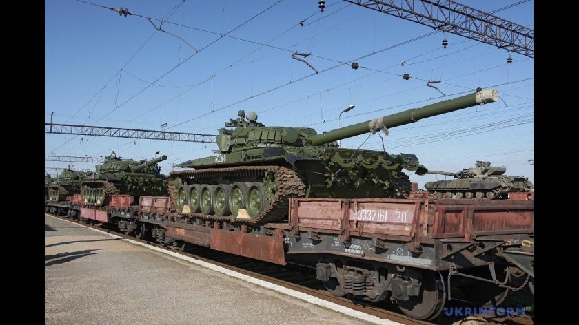 Танк т-72а на ЖД платформе