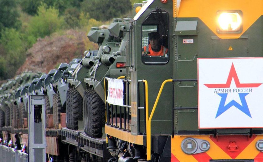 Военные поезда России эшелон