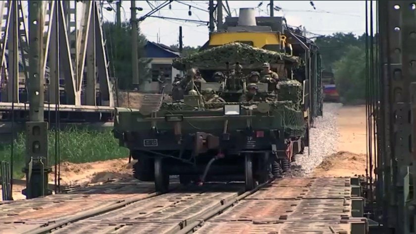 Железнодорожные войска рф бронепоезд