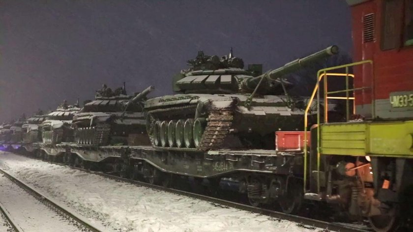 Эшелоны с военной техникой 2022