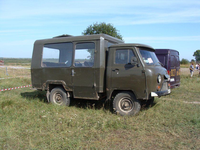 УАЗ 3303(т12 02) автоклуб