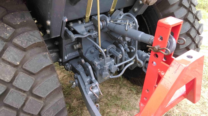 Задняя гидравлика КМЗ 012
