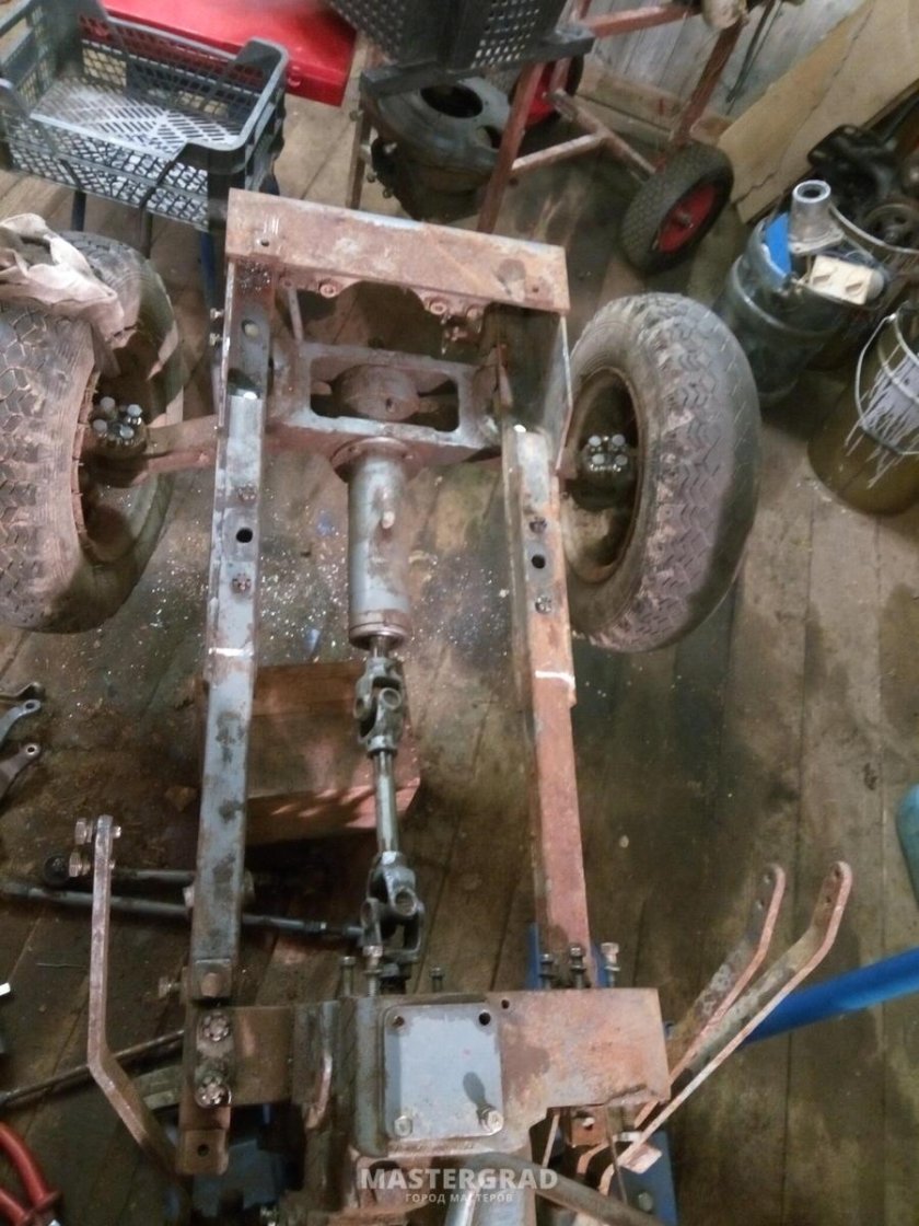 Передняя балка КМЗ 012
