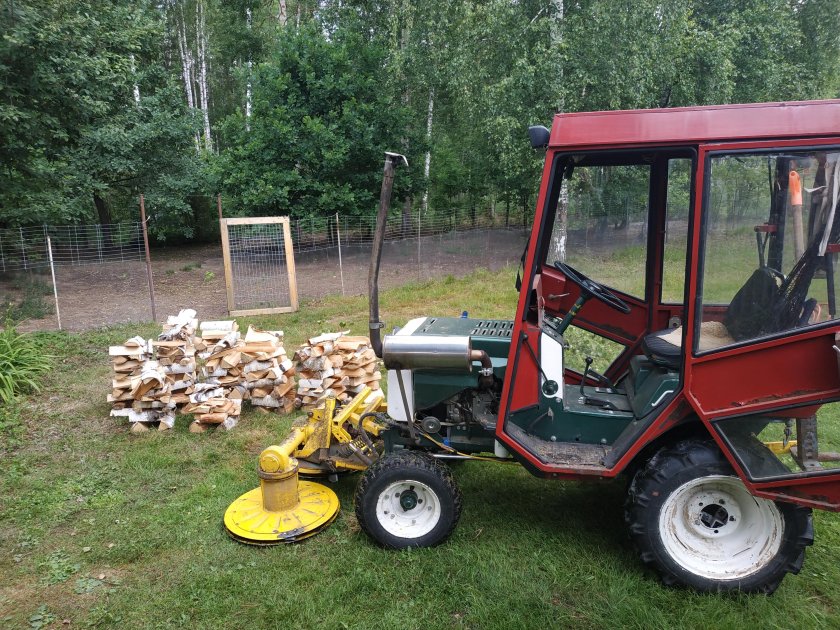 КМЗ-12 минитрактор