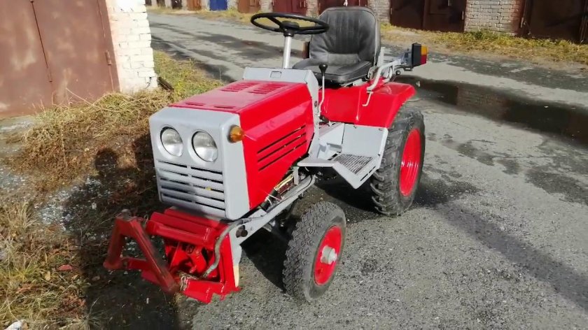 Мини-трактор Курганмашзавод КМЗ-012