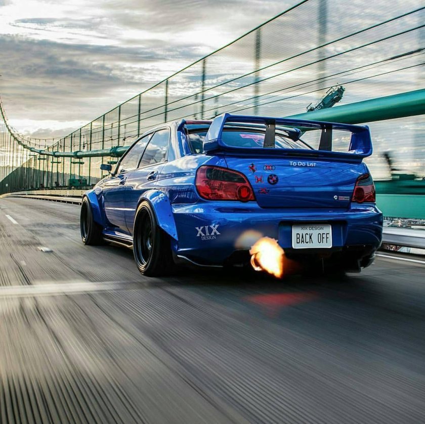 Субару Импреза WRX STI