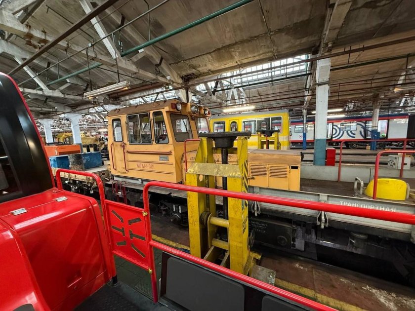 Мотовозы петербургского метрополитена