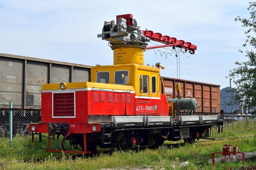 Дрезина ДГКУ-5