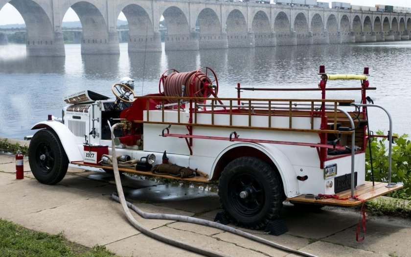 Пожарный водозащитный автомобиль АВЗ
