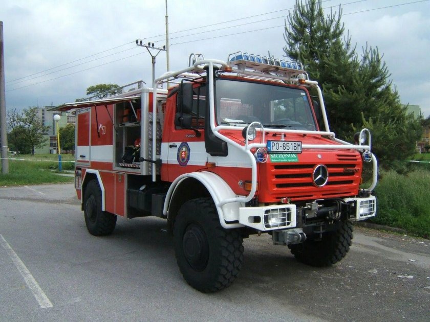 Мерседес Унимог пожарный