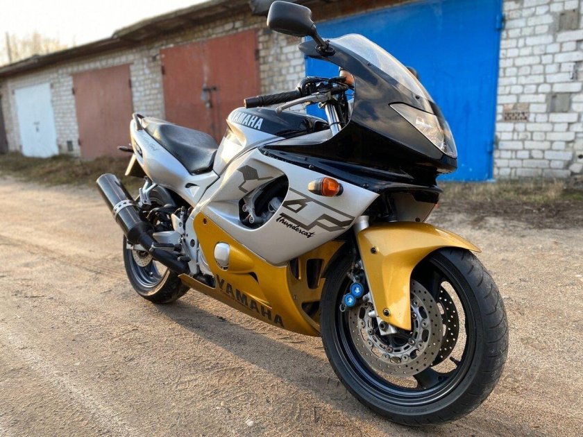 Yamaha yzf600r