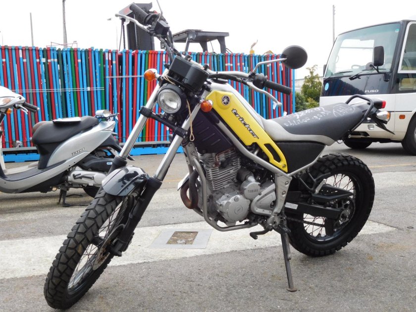 Мотоцикл Yamaha Tricker 200