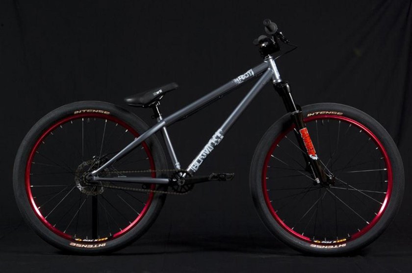 МТБ стрит дерт