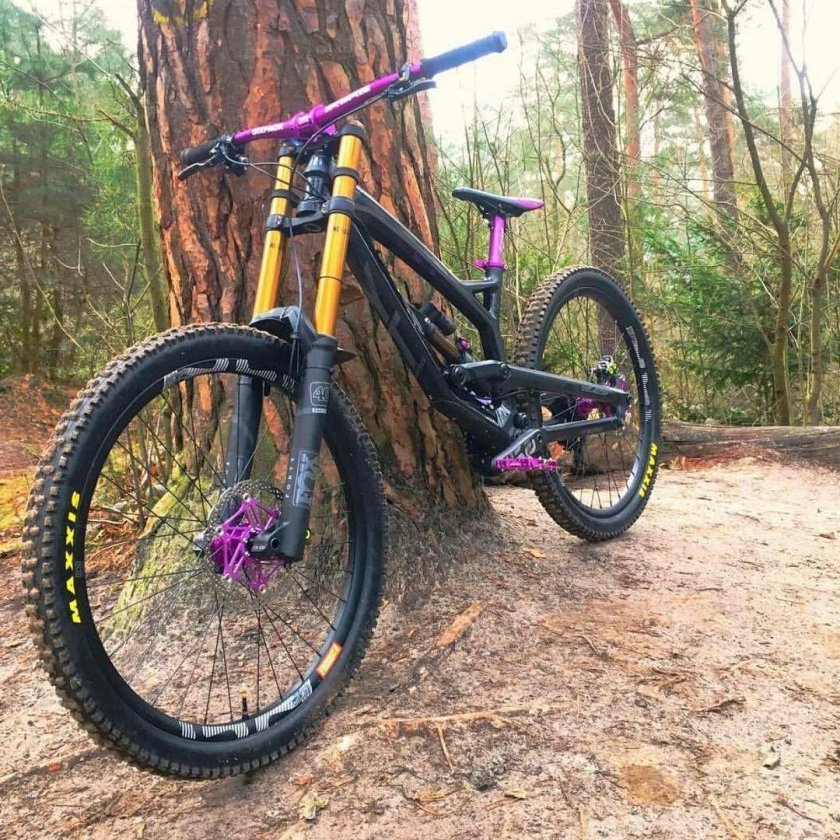 МТБ велосипед даунхилл