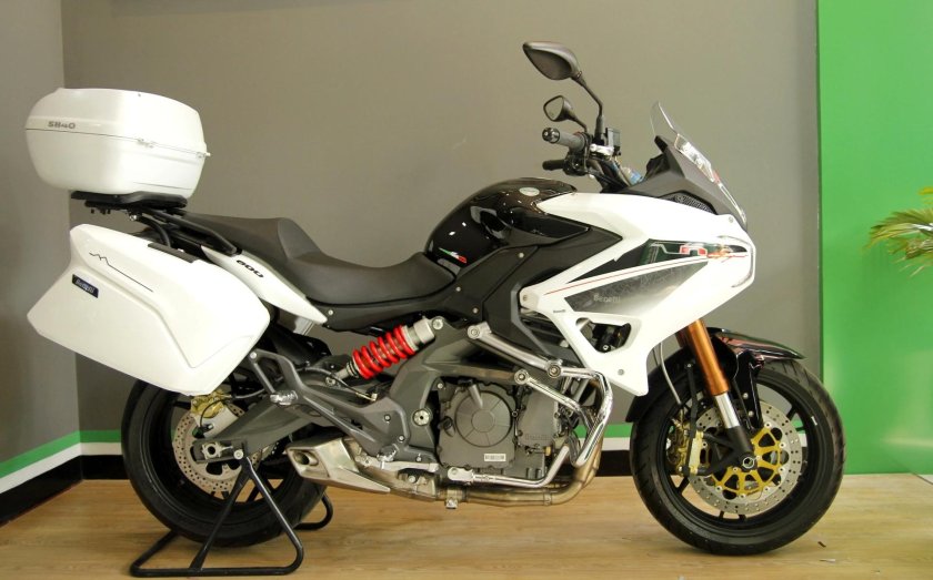 Бенелли 600 gt