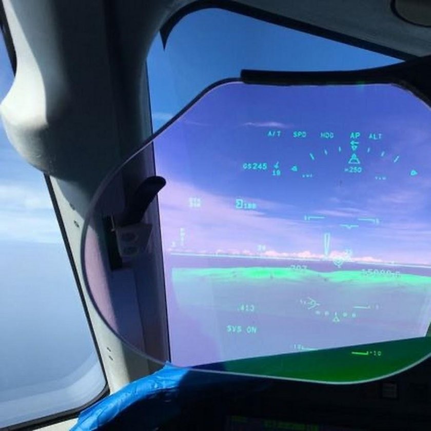 ИЛС индикатор на лобовом стекле