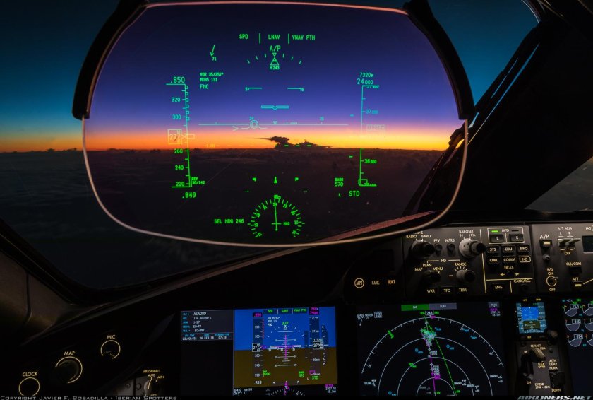 Боинг 787 кабина