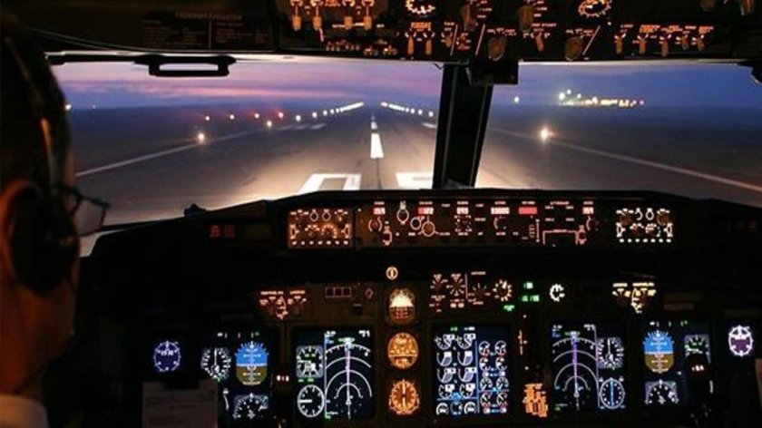 Airbus a380 кабина пилота