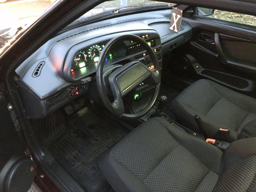 Черный салон ВАЗ 2114