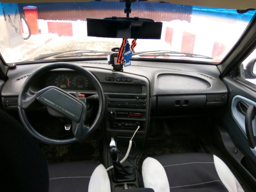 Лада 2114 внутри