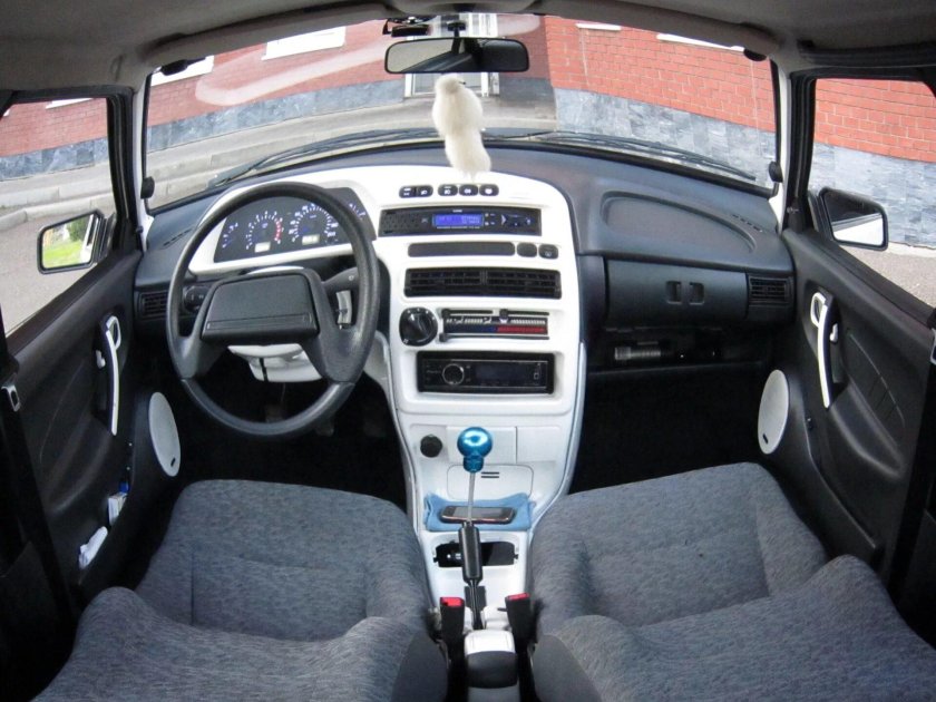 ВАЗ-2114 хэтчбек салон