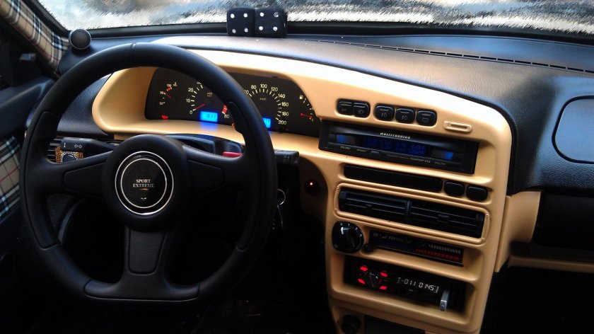 ВАЗ 2114 салон торпеда