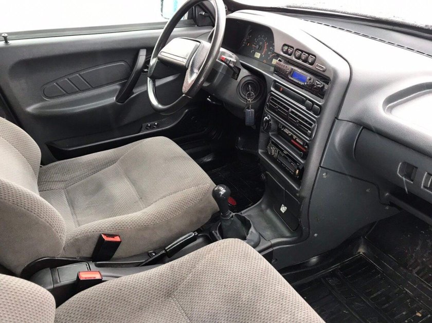 ВАЗ-2114 хэтчбек салон