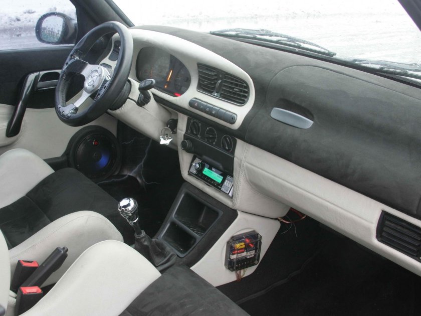 ВАЗ 2114 салон торпеда