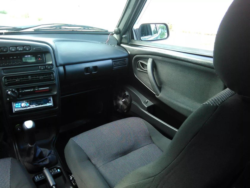 Черный салон 2114