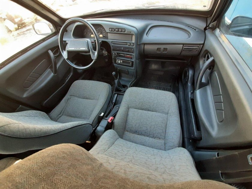 ВАЗ-2114 хэтчбек салон