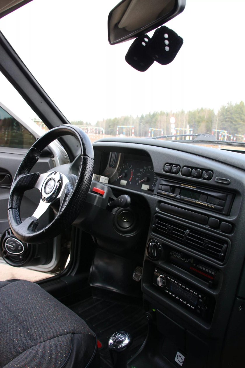 Черный салон ВАЗ 2114