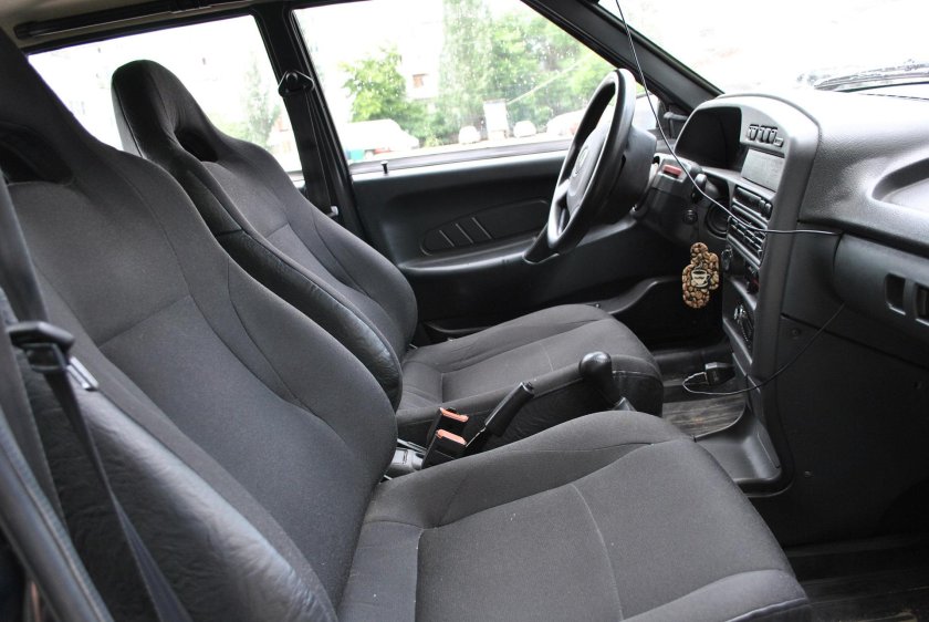 Черный салон ВАЗ 2114