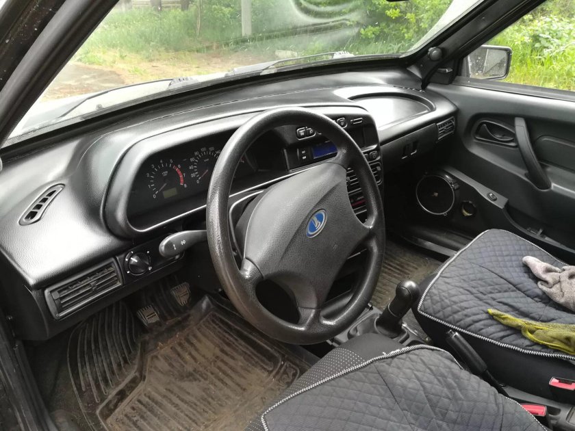 Черный салон ВАЗ 2114