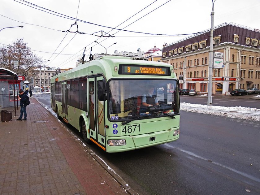 АКСМ-321 троллейбус