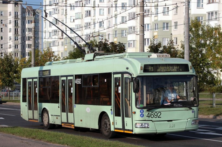 АКСМ-321 троллейбус