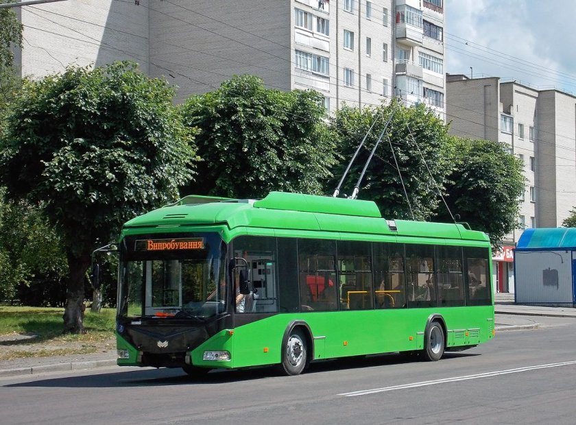 Новый троллейбус БКМ