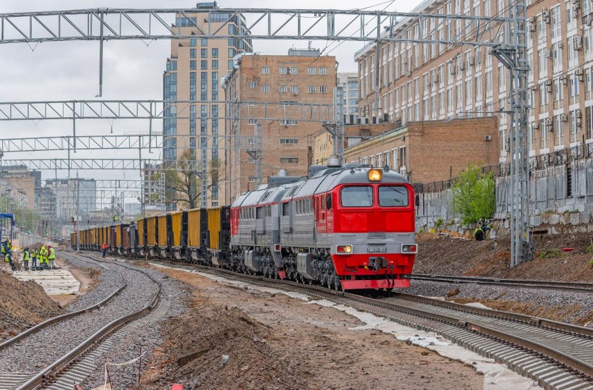 Тепловоз 2 м 62