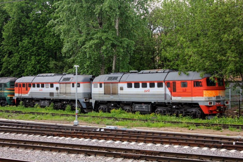 Тепловоз 2м62