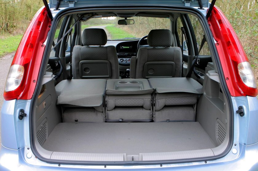 Chevrolet Rezzo 2008 салон