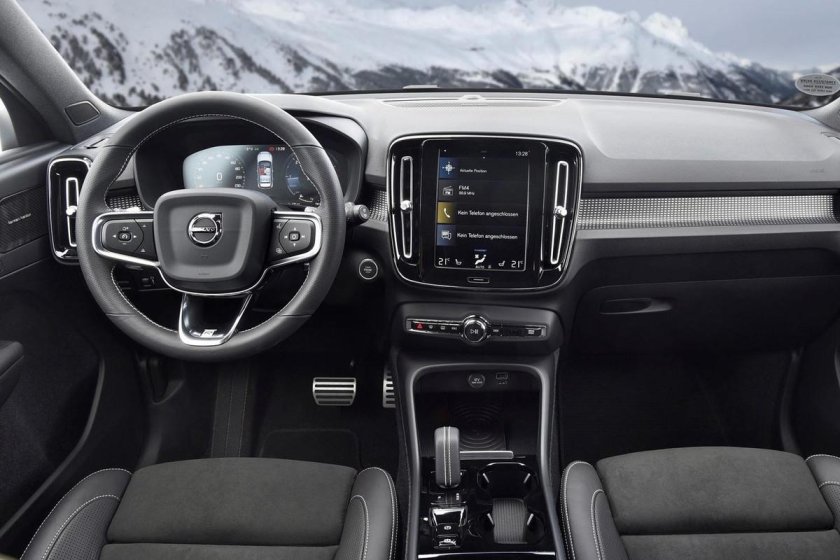 Volvo xc40 2021 салон
