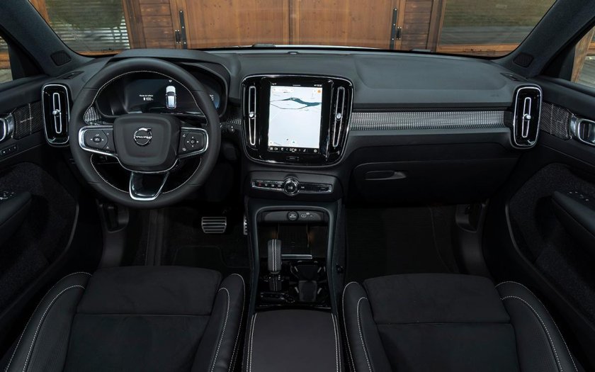 Вольво xc40 салон