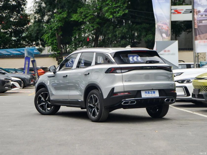 Baic x7
