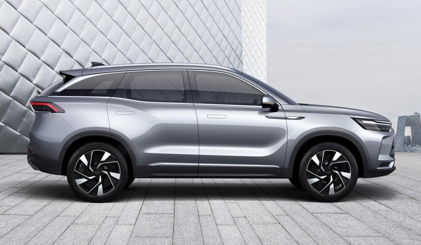 BAIC x7