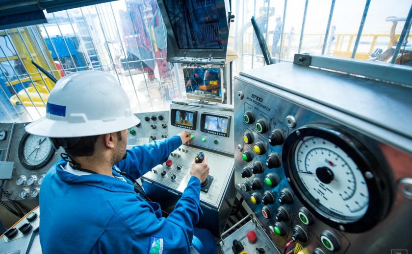 Машинист буровых установок на нефть и газ