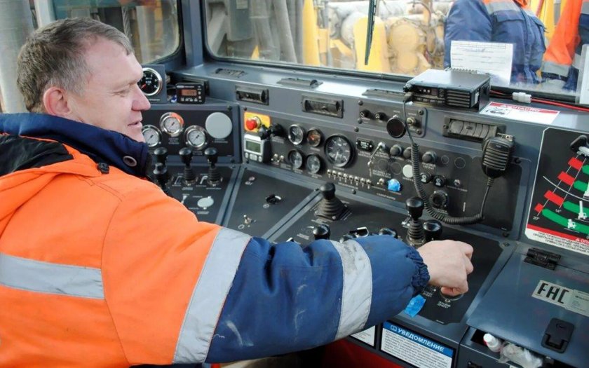 ДМЛ 1200 кабина машиниста