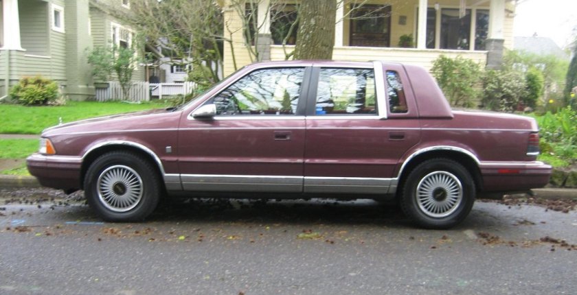 Chrysler LEBARON 1990