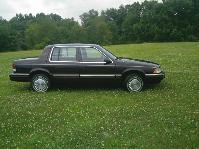 1995 Plymouth Acclaim