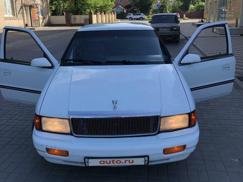 Chrysler saratoga 1992